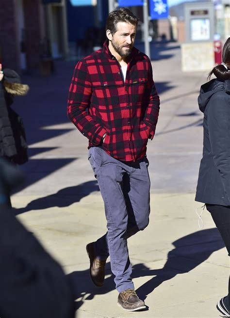 Ryan Reynolds Looks Cute Acts Even Cuter At Sundance
