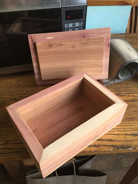 small cedar box cedar wood projects woodworking plans