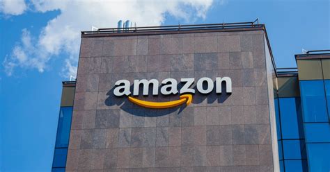 amazon launches  corporate subscription   uk payspace magazine