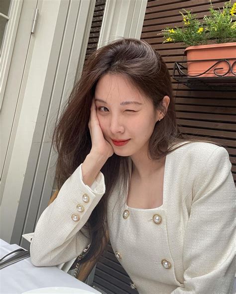 Snsd Seohyun Greets Fans With Her Pretty Pictures Wonderful Generation