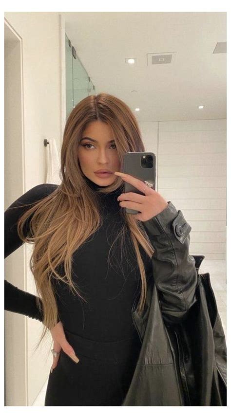 Kylie Jenner Honey Blonde Hair Paz Cagle
