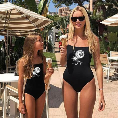 mother daughter swimwear family matching  mommy  bikini bahitng