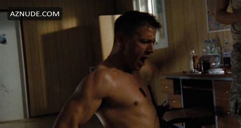 jeremy renner nude and sexy photo collection aznude men