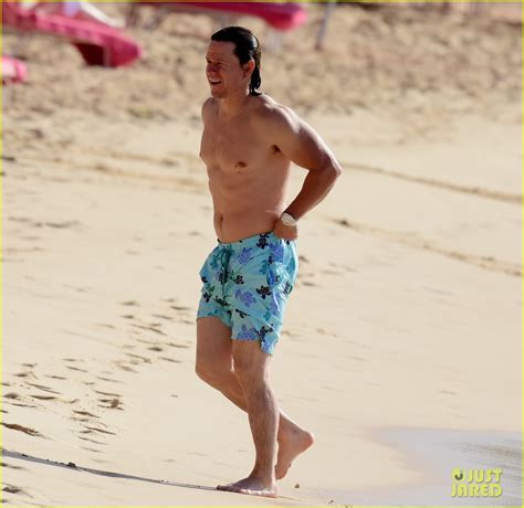 Mark Wahlberg Puts His Buff Body On Display In Barbados Photo 3833445