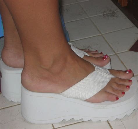 wifes spread wife s beautiful feet