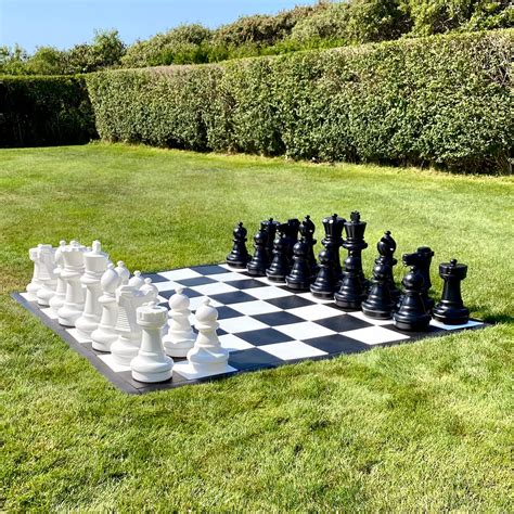 giant chess checkers  event rental