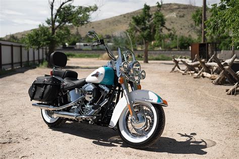 harley davidson heritage softail classic   specs performance  autoevolution