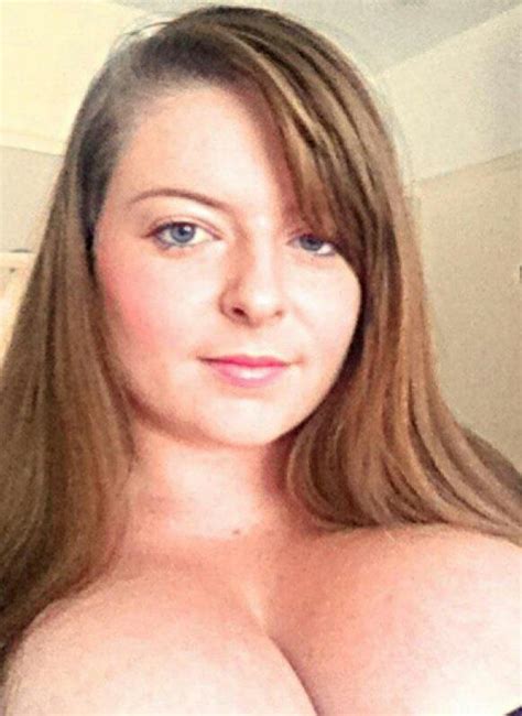 18 year old girl has massive boobs 14 pics