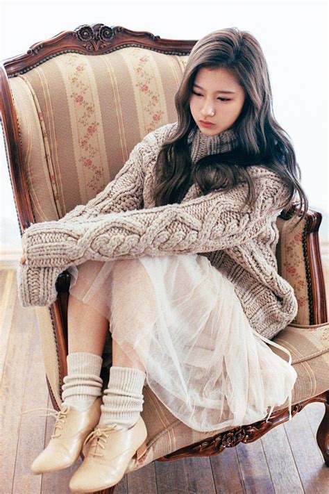 Netizens Compliment Sana S New Photoshoot Daily K Pop