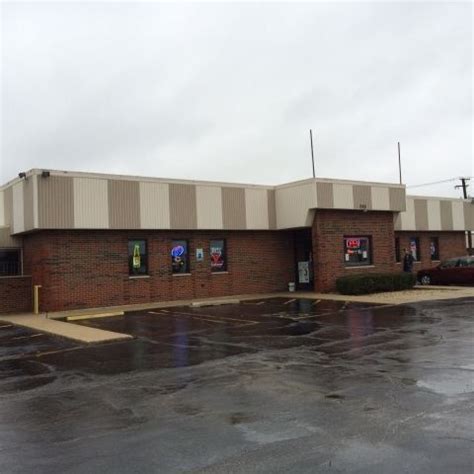square foot building  sale  busy roberts road location call susan sipich atnextgenre