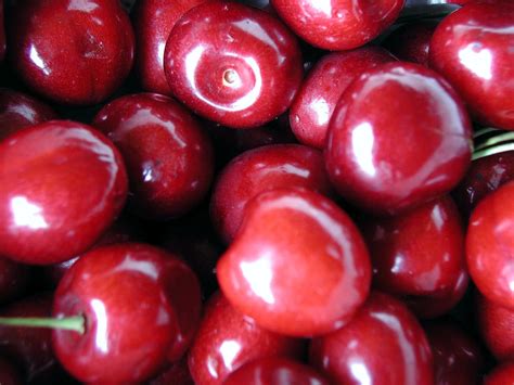 filecherry red fruitsjpg wikimedia commons