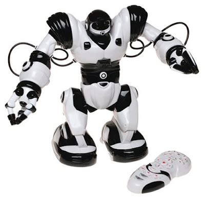 wowwee robosapien humanoid toy robot  remote control