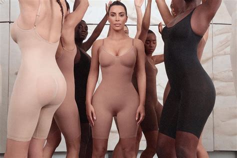 Kim Kardashian Thefappening Sexy Kimono 5 Pics The Fappening