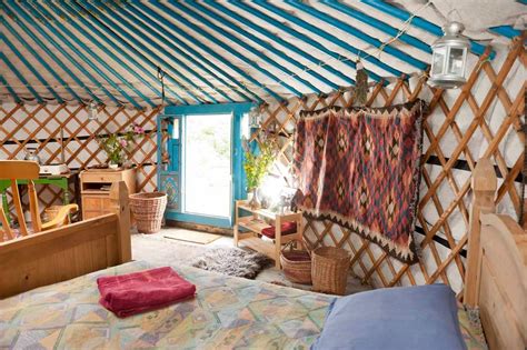 beautiful quirky  interesting airbnb lets  offer  wales wales