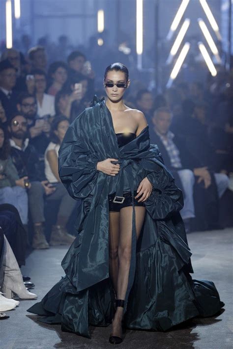 Bella Hadid Suffers Wardrobe Malfunction On The Runway In Paris Haute
