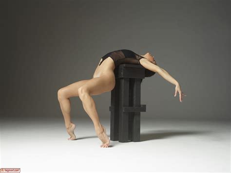 julietta in extremely elastic by hegre art 16 photos erotic beauties