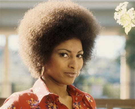 A Pam Grier Biopic May Be Coming To The Big Screen Soon Huffpost