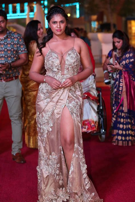pooja shree bold outfit at siima awards 2019 baobua