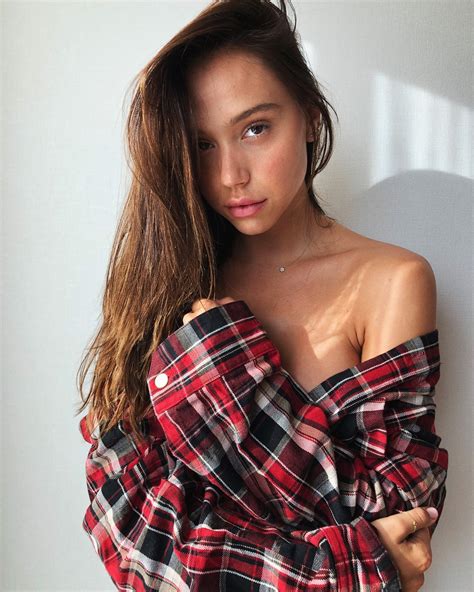 alexis ren topless and sexy 28 photos the fappening