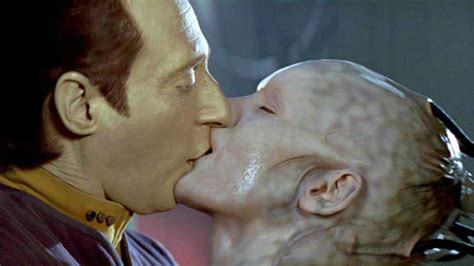 Data And The Borg Queen Totally Had Sex And Other Star