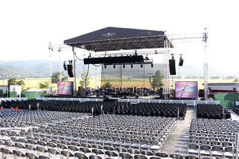 outdoor concert stage design google desain panggung estetika