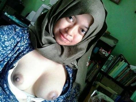 bzc0nvgccaaimq6 in gallery hijab jilboobs indonesia picture 1 uploaded by volando on