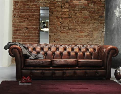 oldschool chesterfield sofa vintage leather industrial style living