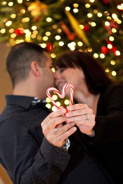 8 Best Engagement Announcement Ideas This Holiday Season
