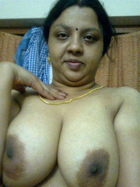 Indian Mom Showing Her Big Boobs And Hairy Pussy 15 Pics