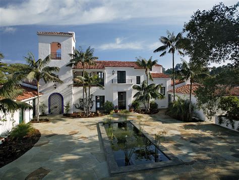 Visiting Santa Barbara Home To The Rich And Famous Star