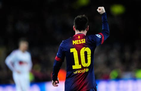 champions league barcelona 4 0 milan 4 2 agg messi masterclass helps barca through to last