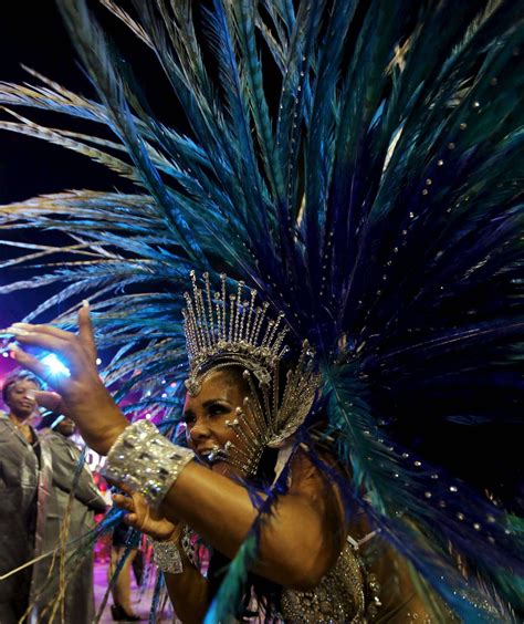 angolana teve honras de abertura  carnaval de sao paulo rede angola noticias independentes