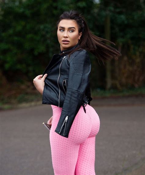Curvy Lauren Goodger Leaves Her House In Chigwell 17 Photos