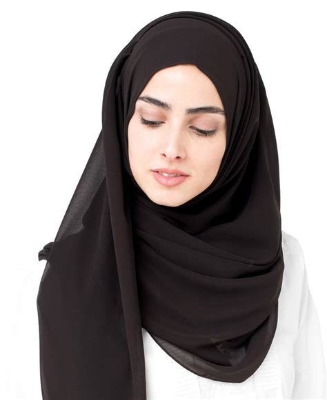 tips memilih warna hijab  sesuai  warna baju  warna kulit