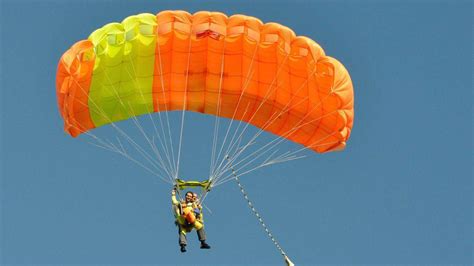 parachutes components specifications