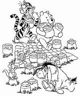 Pooh Coloring Winnie Picnic Pages Honey Family Bring Only Netart sketch template