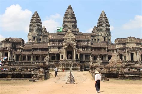 guide  visiting  angkor wat temples sophies suitcase