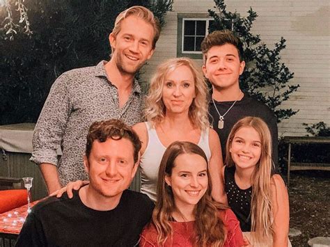 Where Are They Now The Cast Of “good Luck Charlie” Obsev