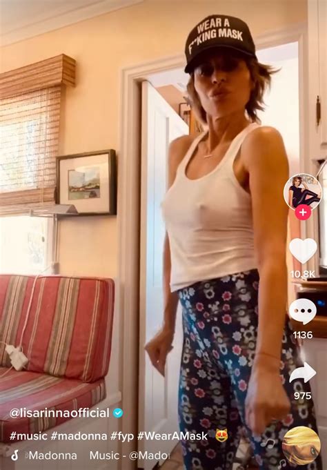 Pin On Tiktok Beauty Style And Curves