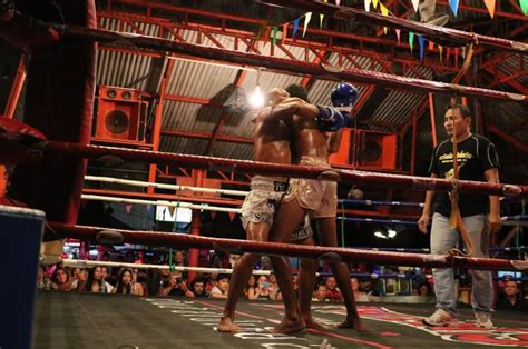 watch a thai boxing show 30 november 2019 in the boxing bar center in