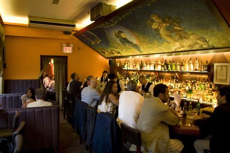 The Most Romantic Bars In New York City To Take Your Date