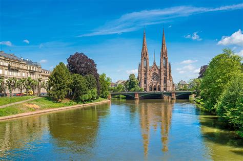 iconic buildings  places  strasbourg discover   famous