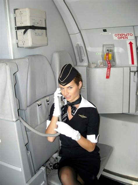 les 58 meilleures images du tableau hôtesses de l air hostess sur pinterest personnel