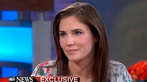 foxy knoxy twitter thinks amanda knox is too hot to go to