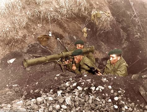 Colorized Photos From Korean War Show Us Troops In Battle Daily Mail