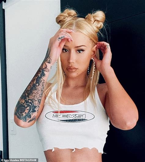 iggy azalea takes style cue from vintage britney spears as she slips
