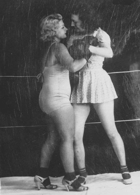 funny vintage photos of women boxing in high heels from