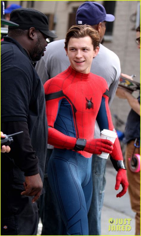 tom holland looks buff while filming spider man in nyc photo