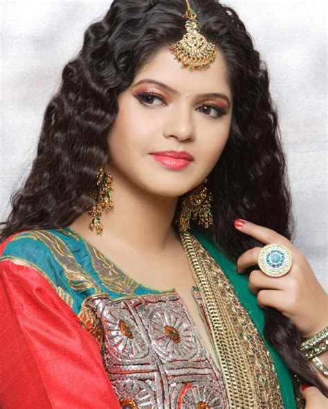 actress preethi das glamorous photo shoot tamil cinema