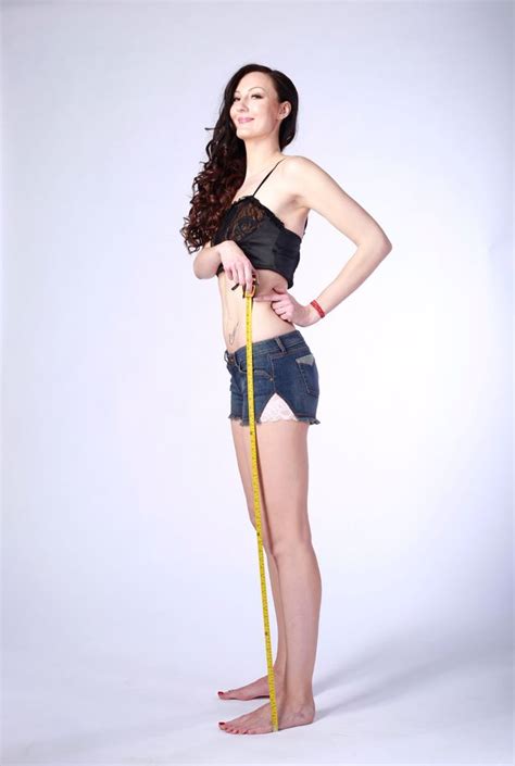 meet the world s tallest model 6ft 9in record chaser goes from